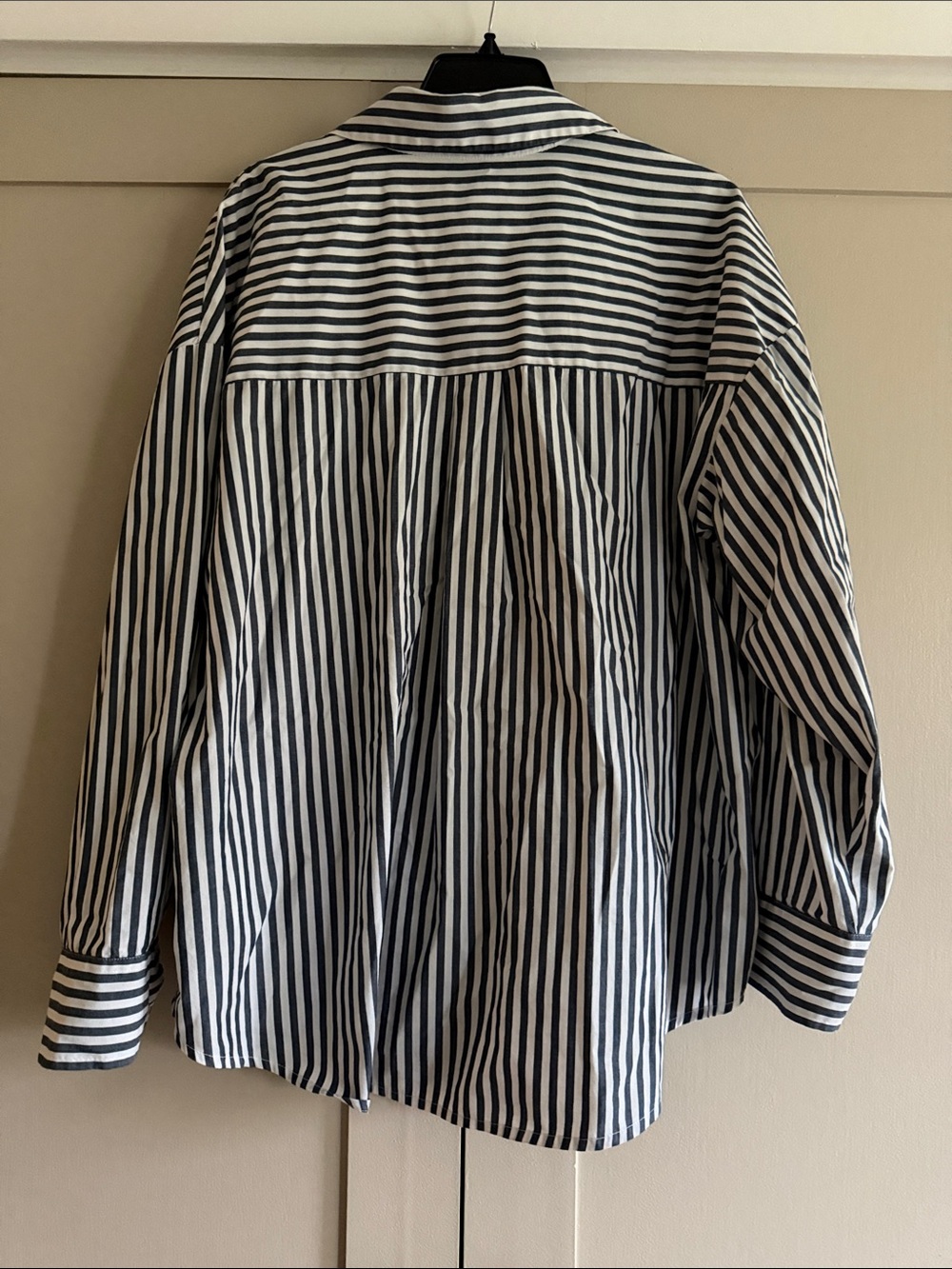 A&F Striped Button Down - Picture 6 of 6